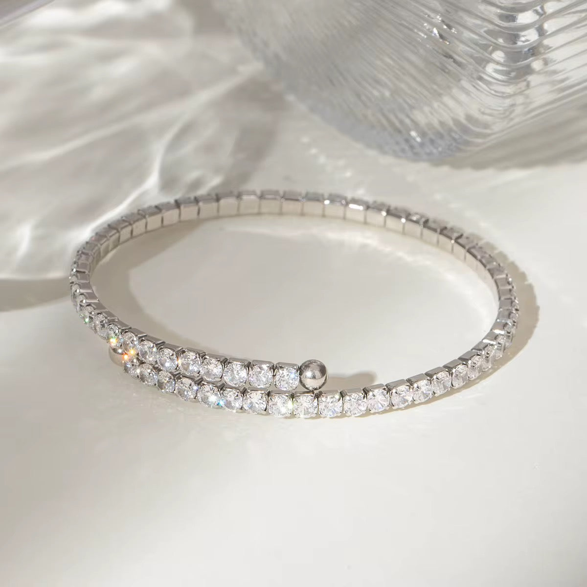Vergoldetes Edelstahlarmband - Schillernde Eleganz