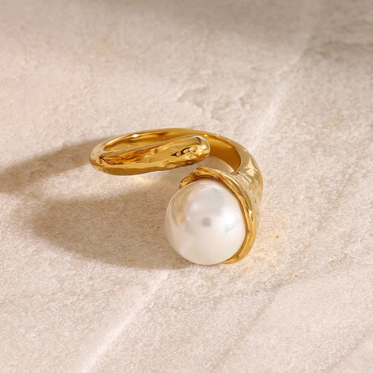 Stainless Steel Gold Plated Ring - Hammered Pearl