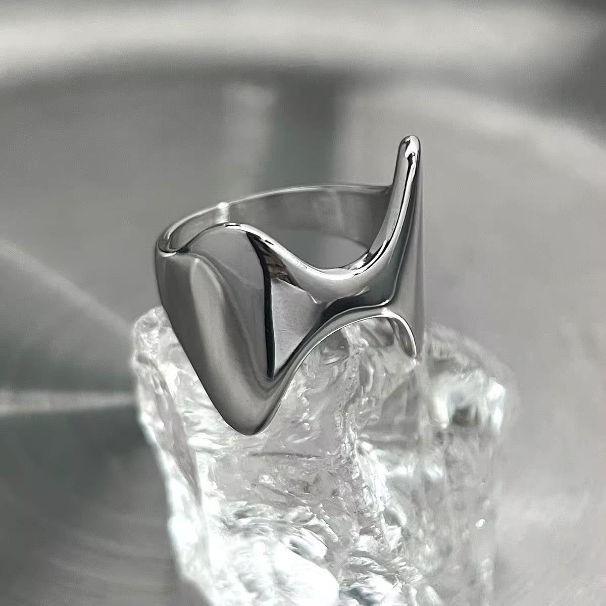 Silver Plated Stainless Steel Unisex Ring - Hydro